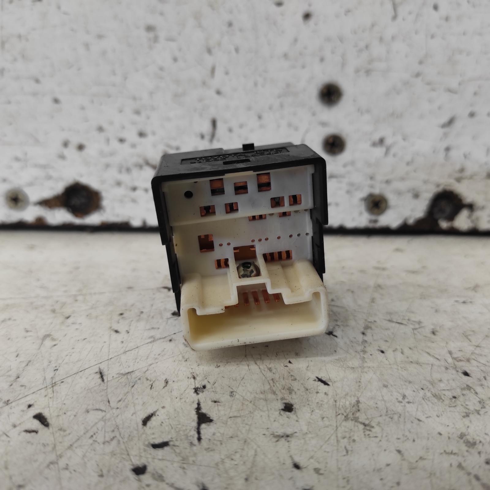 Aurion Miscellaneous Switch Relay 2006-2012 gsv40r,mirror switch,10/06-03/12 00020422 #687810