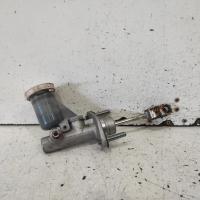 clutch master cylinder