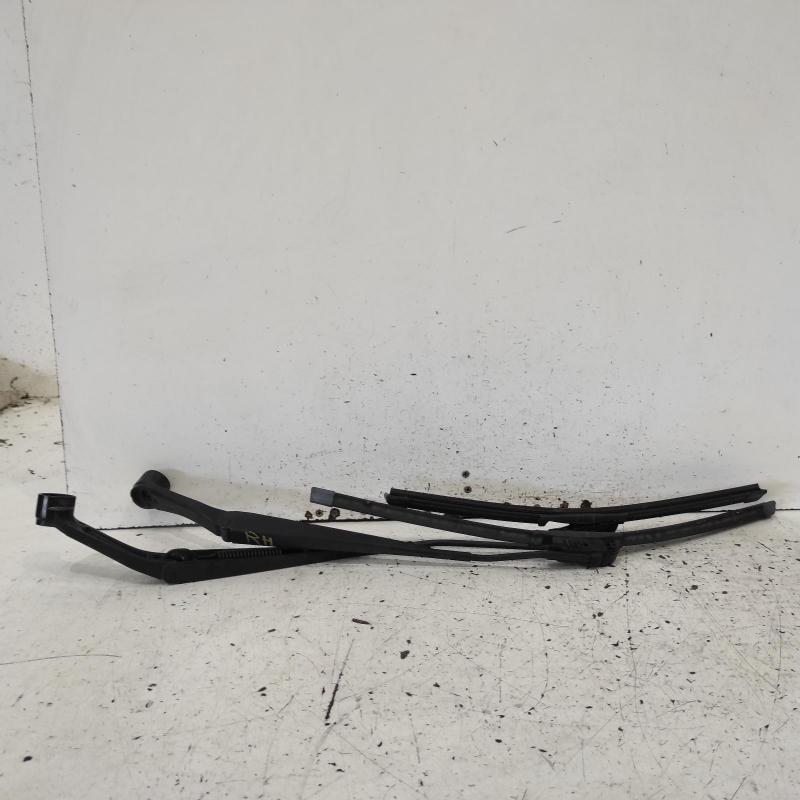 wiper arm