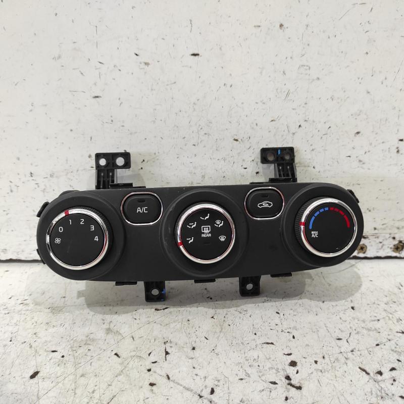 heater/aircon controls