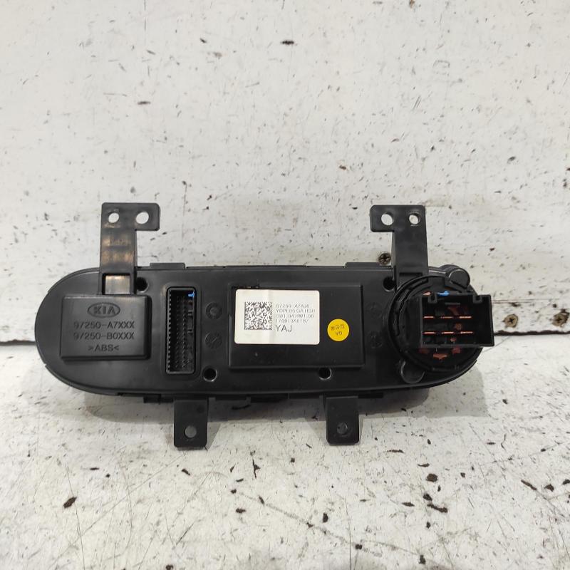 heater/aircon controls