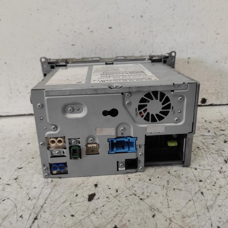 stereo/head unit