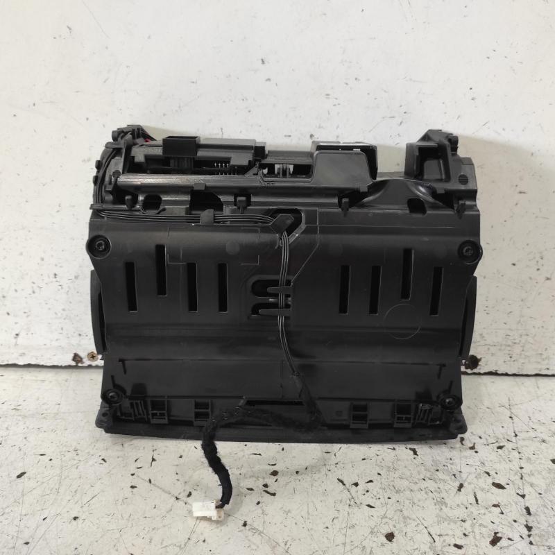 stereo/head unit