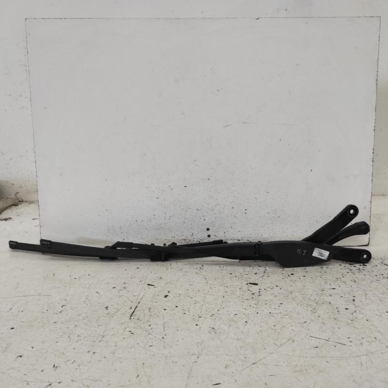 wiper arm