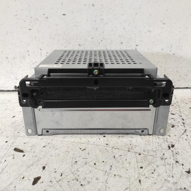 stereo/head unit