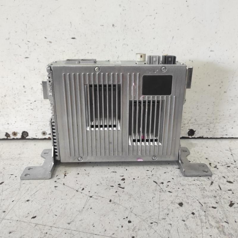 stereo/head unit
