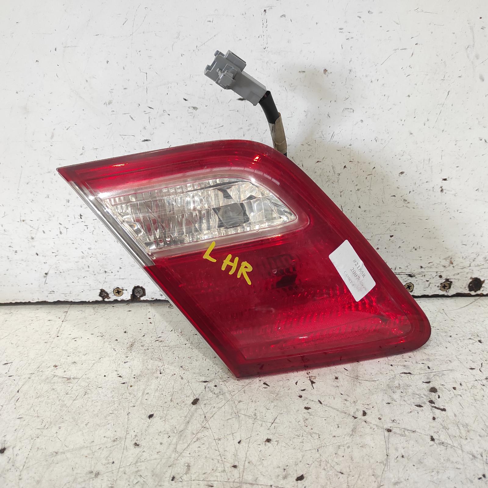 Camry Rear Garnish 2006-2009 bootlid lamp (lh side),acv40/sportivo,06/06-06/09 00021858 #688429