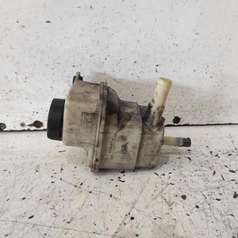 power steering reservoir