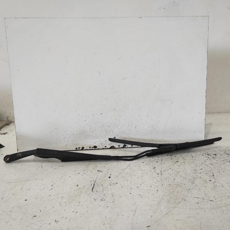 wiper arm