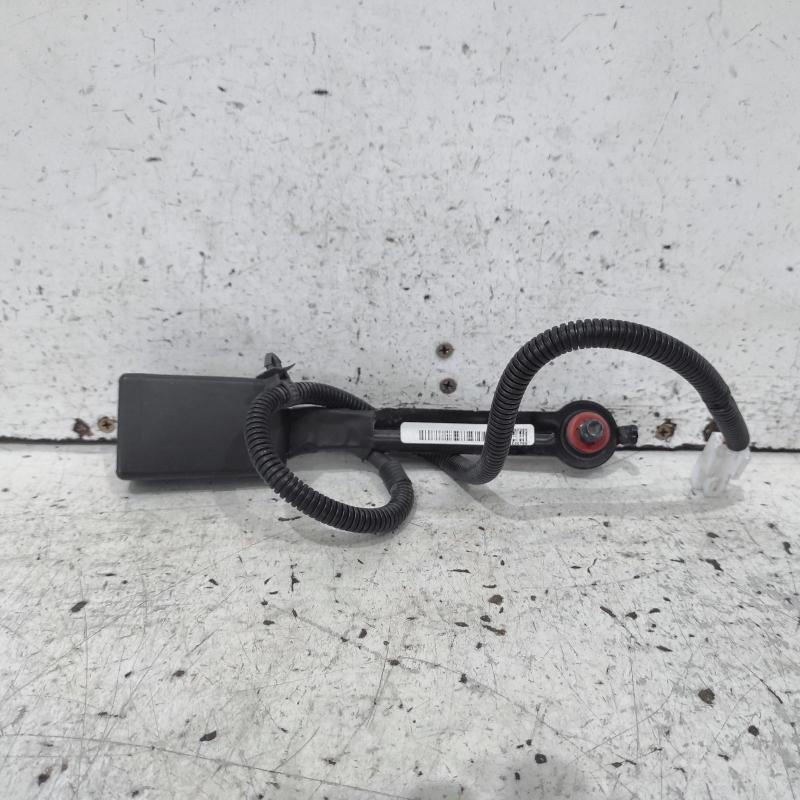 seat belt stalk