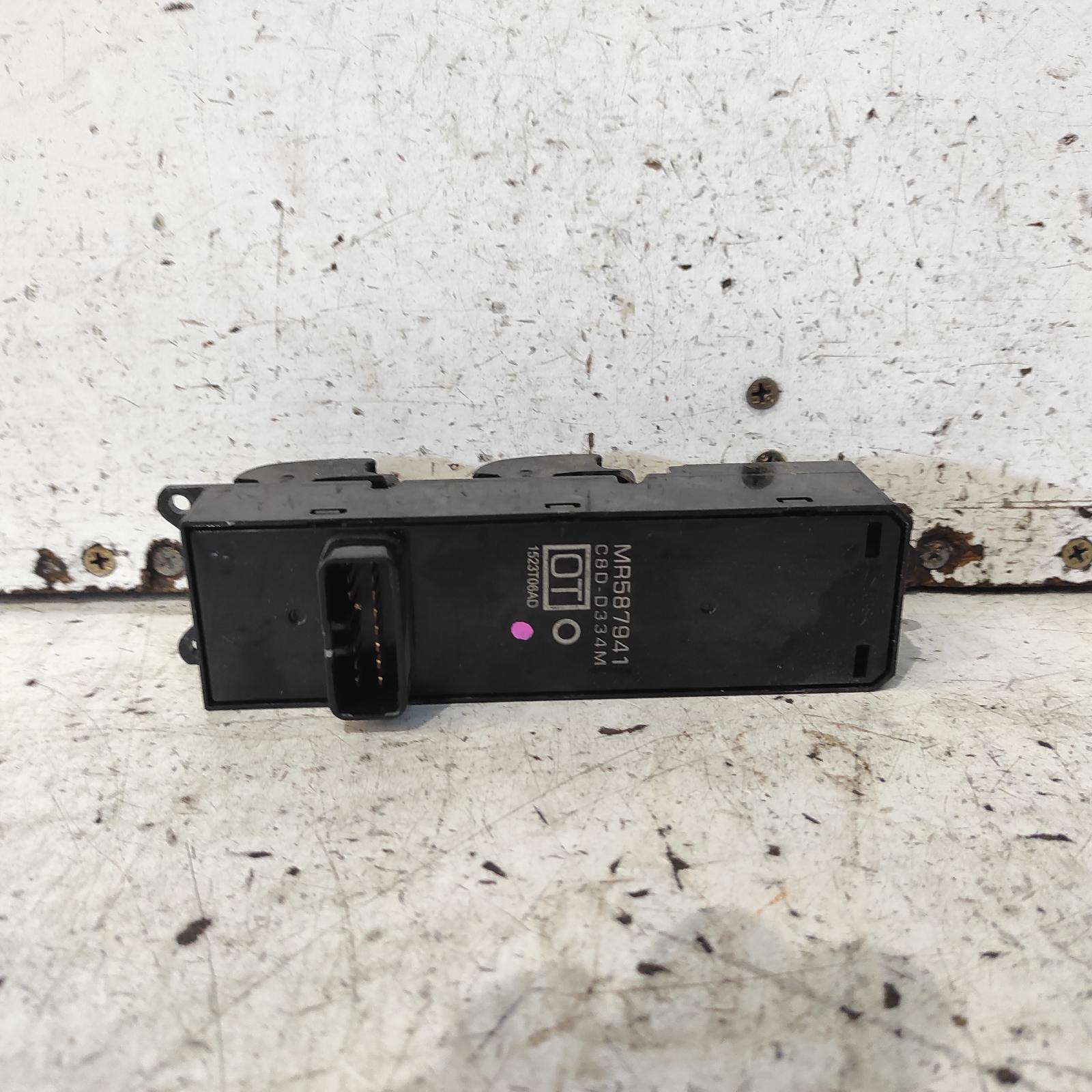 Triton Power Door Window Switch 2006-2015 rh front (master switch),4 door switch type,ml-mn,07/06-04/15 00021974 #688984