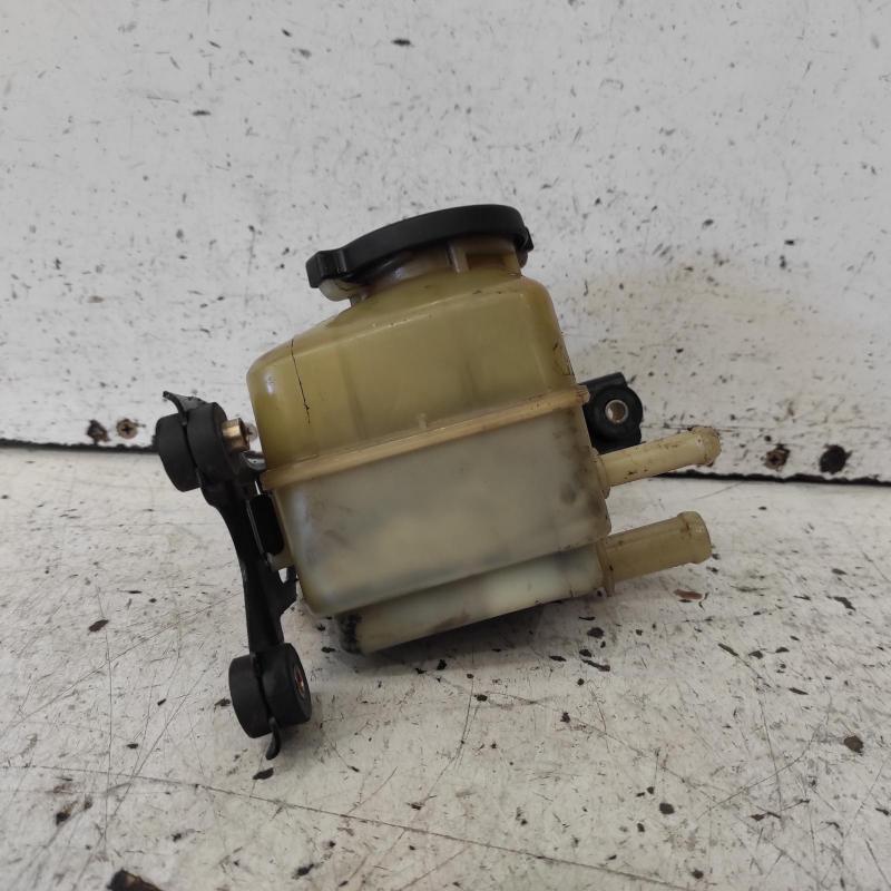 power steering reservoir
