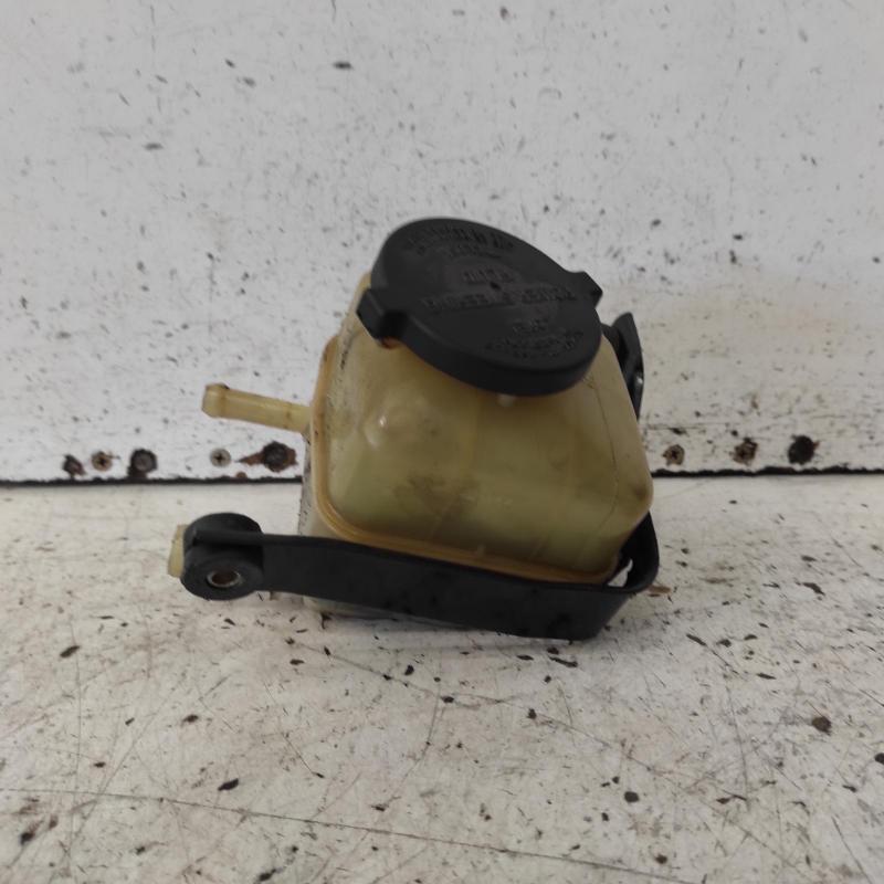 power steering reservoir