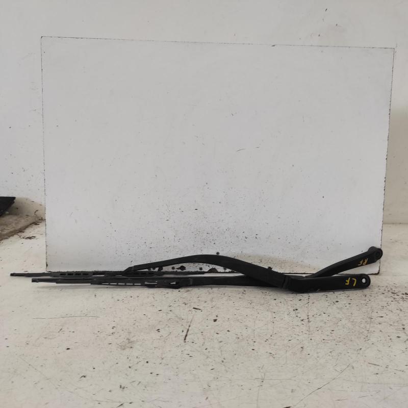 wiper arm