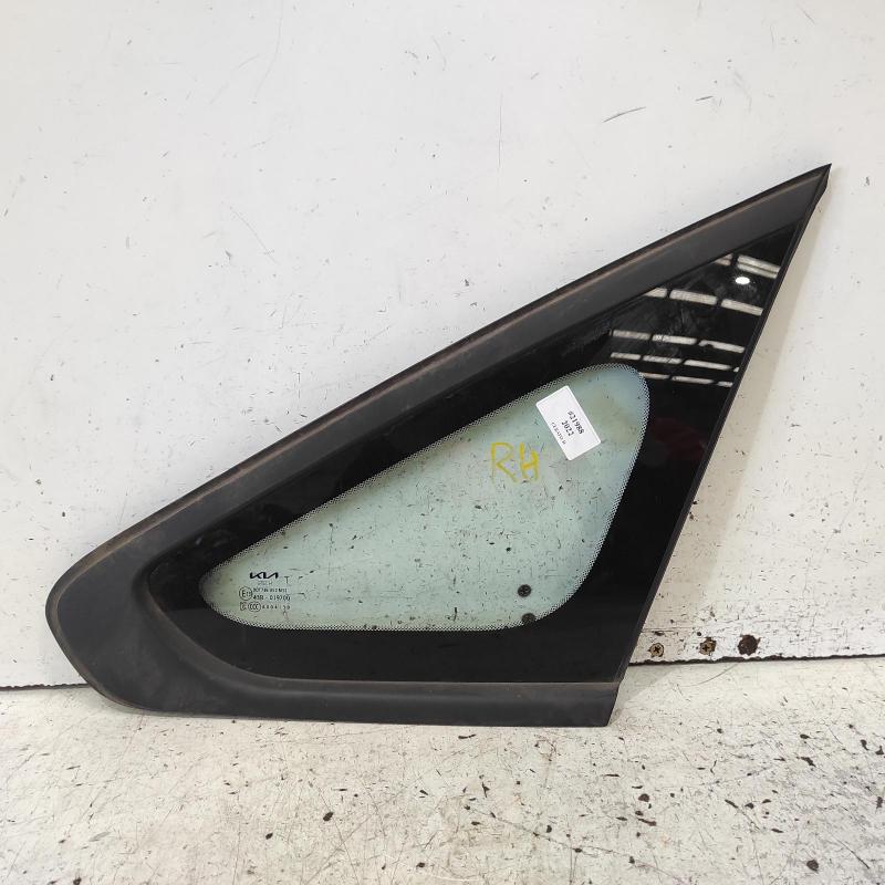 side glass rear right