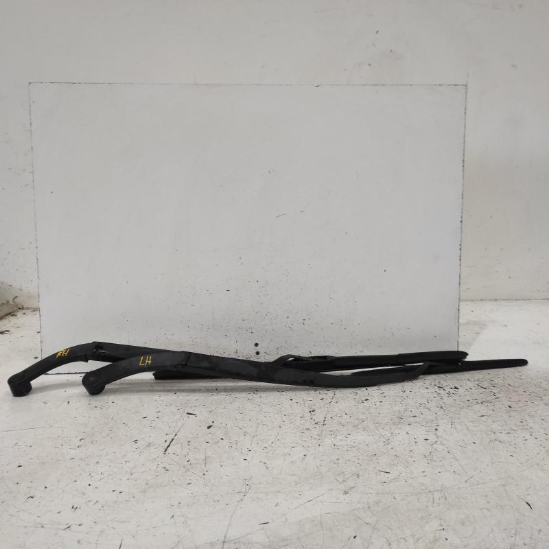 wiper arm