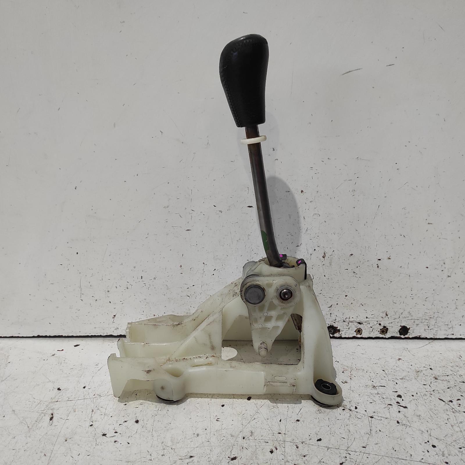 Camry Gear Stick/shifter 2002-2006 manual shifter,sk36,10/02-06/06 00021956 #689646