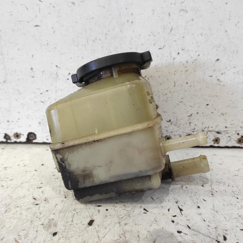 power steering reservoir