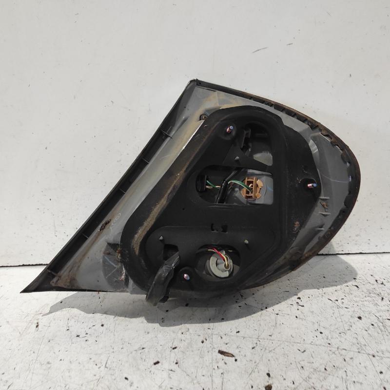 taillight left