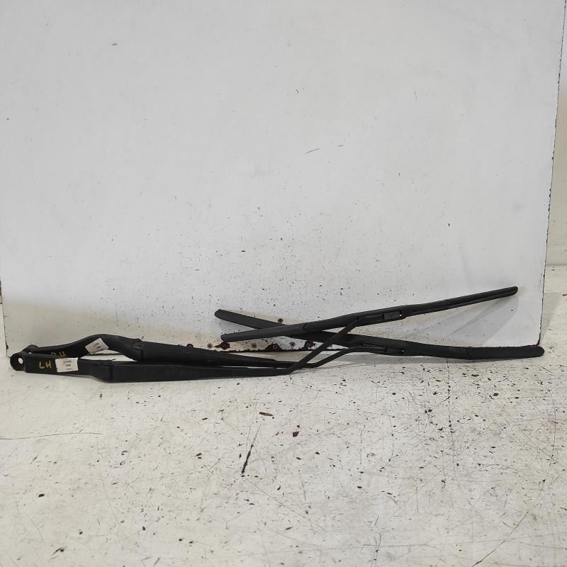 wiper arm