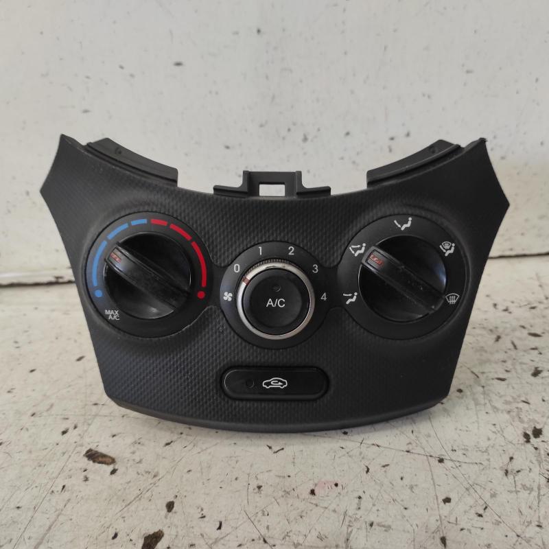 heater/aircon controls