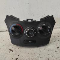 heater/aircon controls