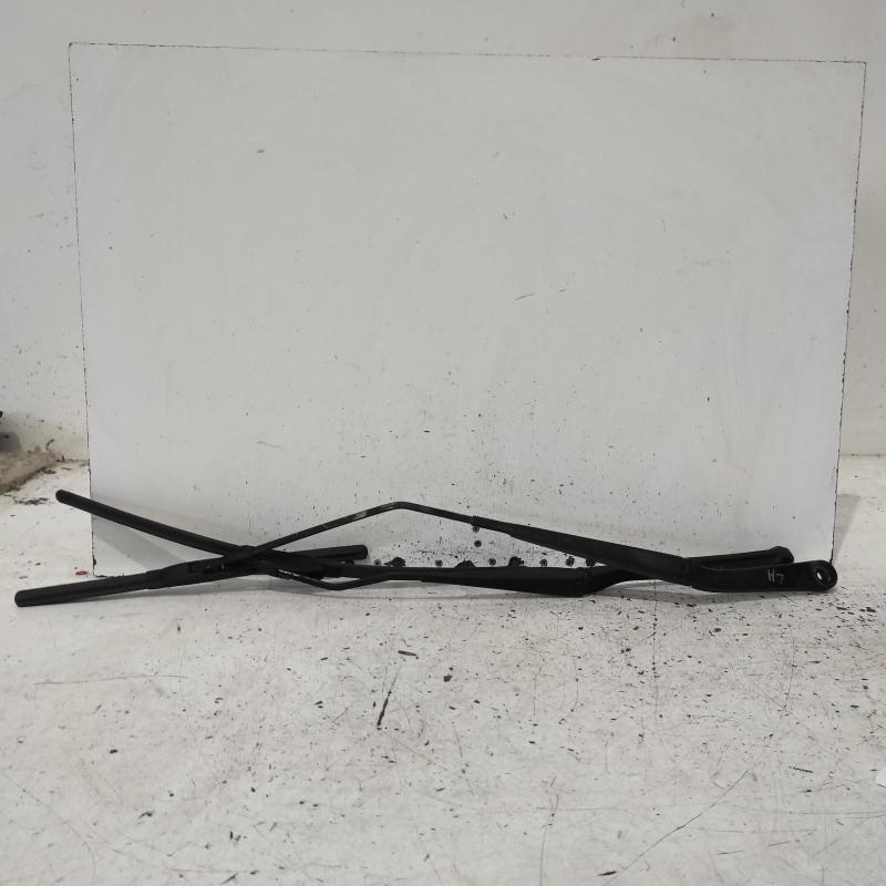 wiper arm