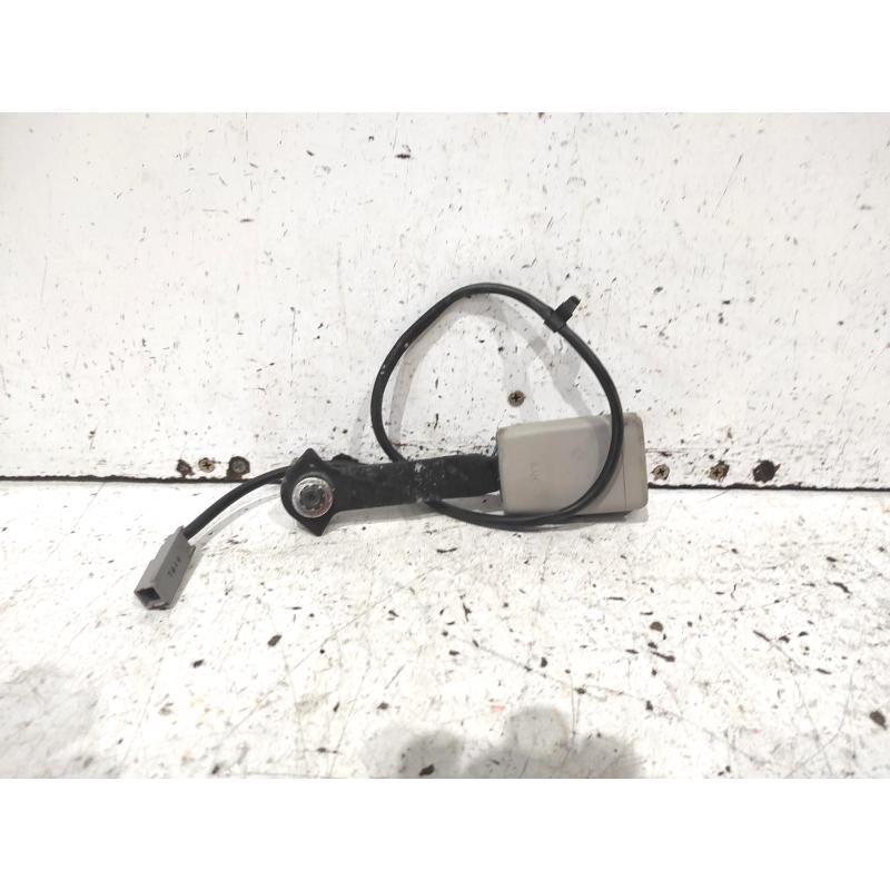 seat belt stalk