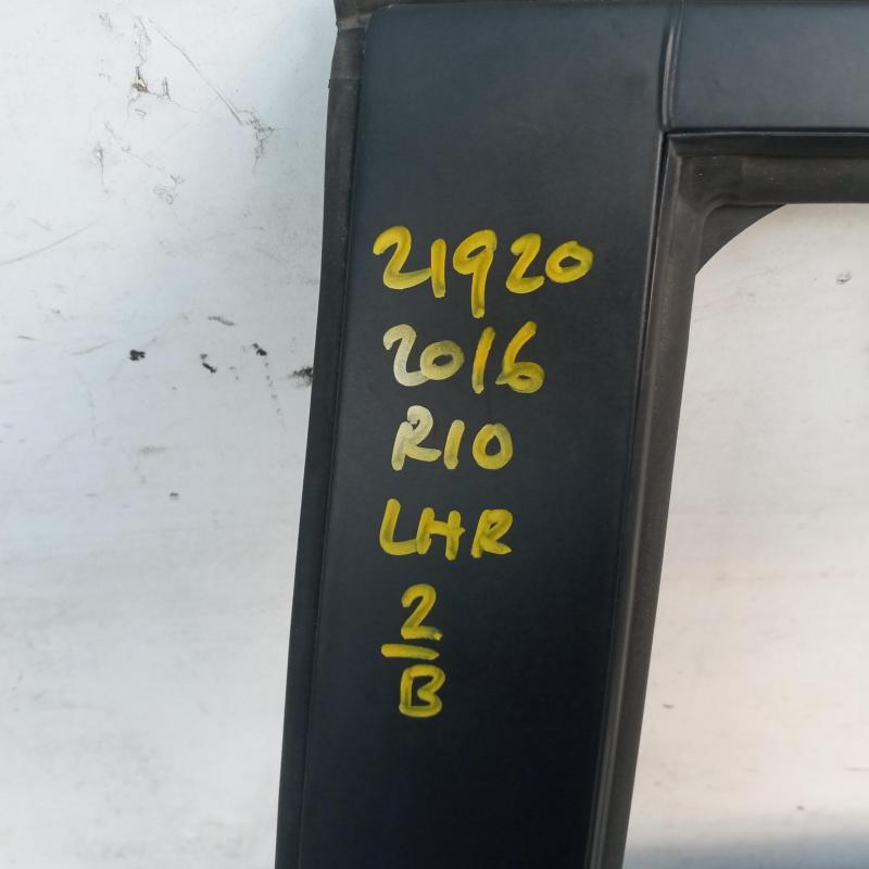door/sliding rear left