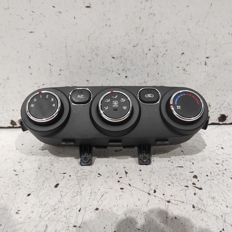 heater/aircon controls