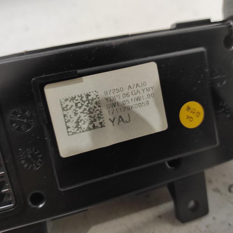 heater/aircon controls
