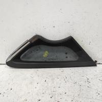 quarter door glass front right