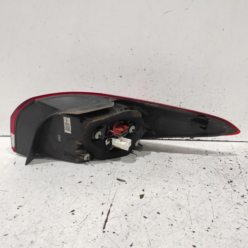 taillight left