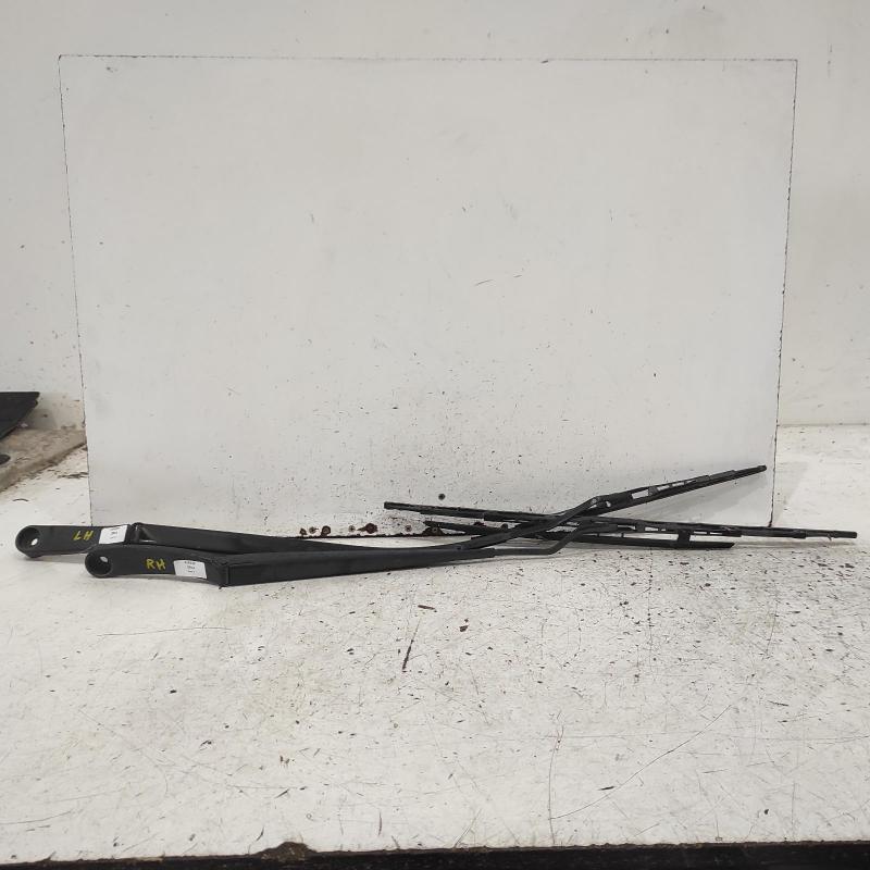 wiper arm