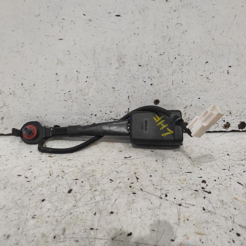 seat belt stalk