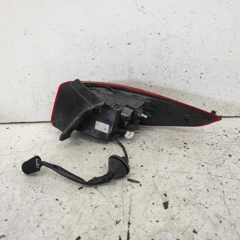 taillight left