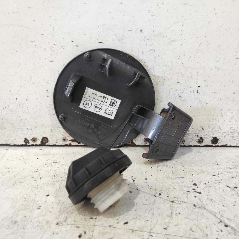 fuel door/filler