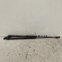hatch strut