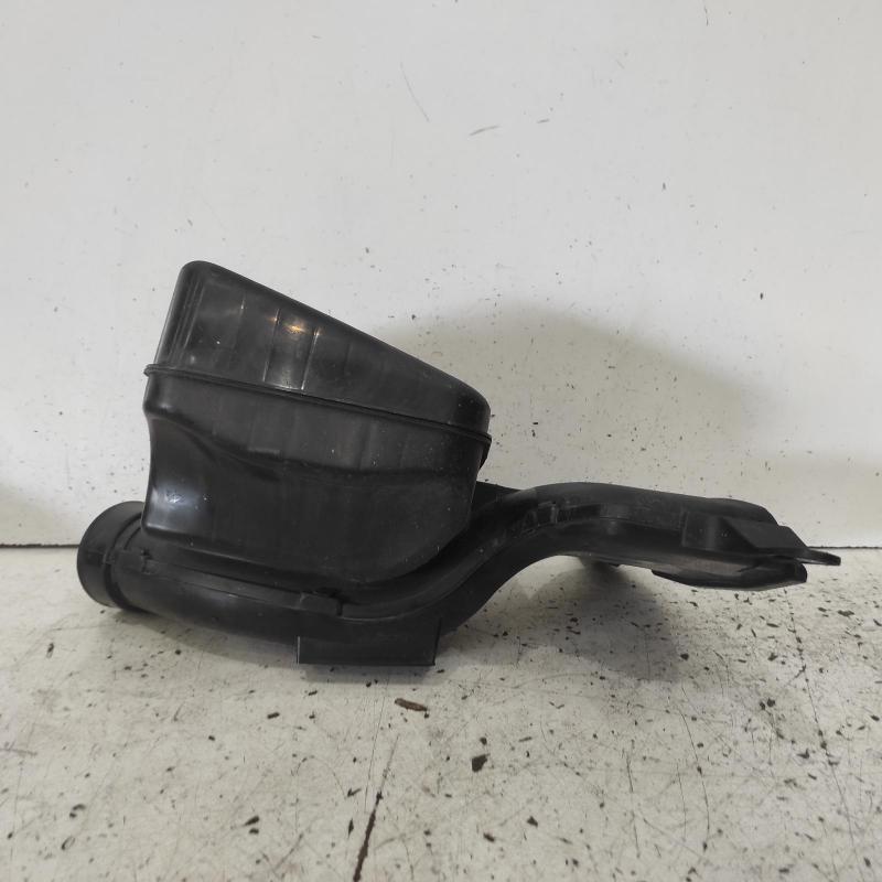 air cleaner duct/hose