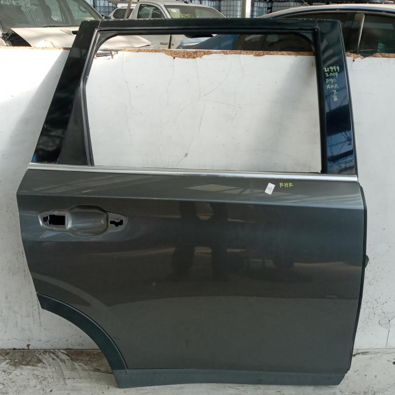 door/sliding rear right