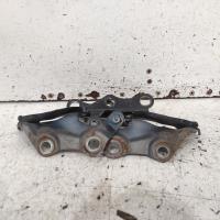 bonnet hinge/strut