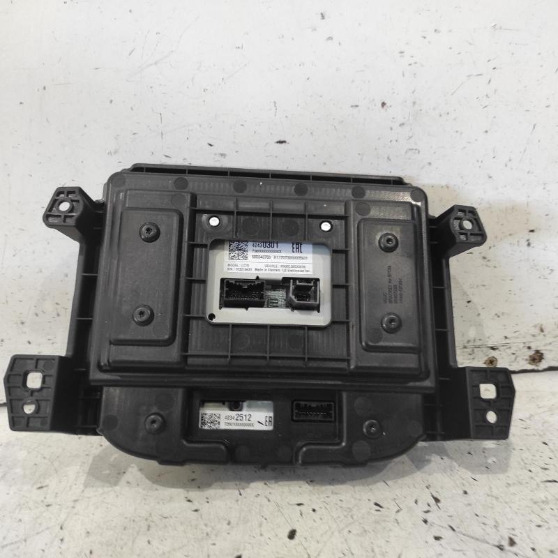stereo/head unit
