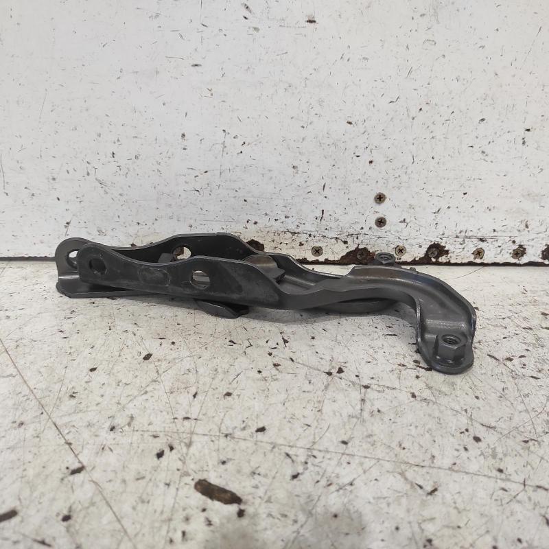 bonnet hinge/strut