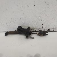 clutch master cylinder