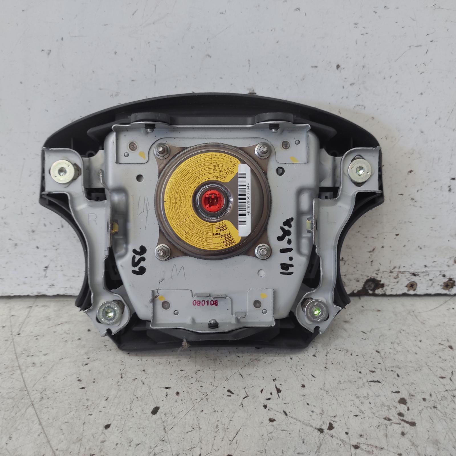 Hilux Airbag Right 2005-2011 steering wheel,black,non audio control type,02/05-06/11 00021816 #691900