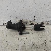 clutch master cylinder