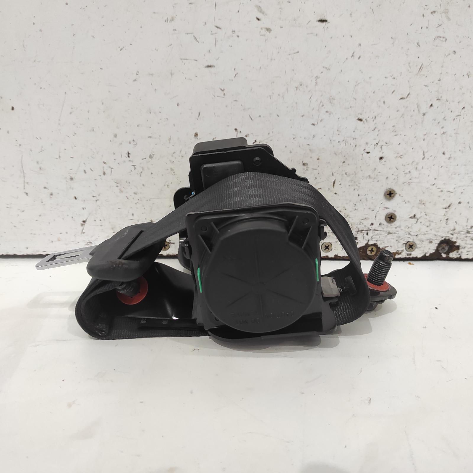 I30 Seat Belt Stalk 2012-2017 lh rear,seat belt only,gd,hatch,03/12-02/17 00021839 #692121