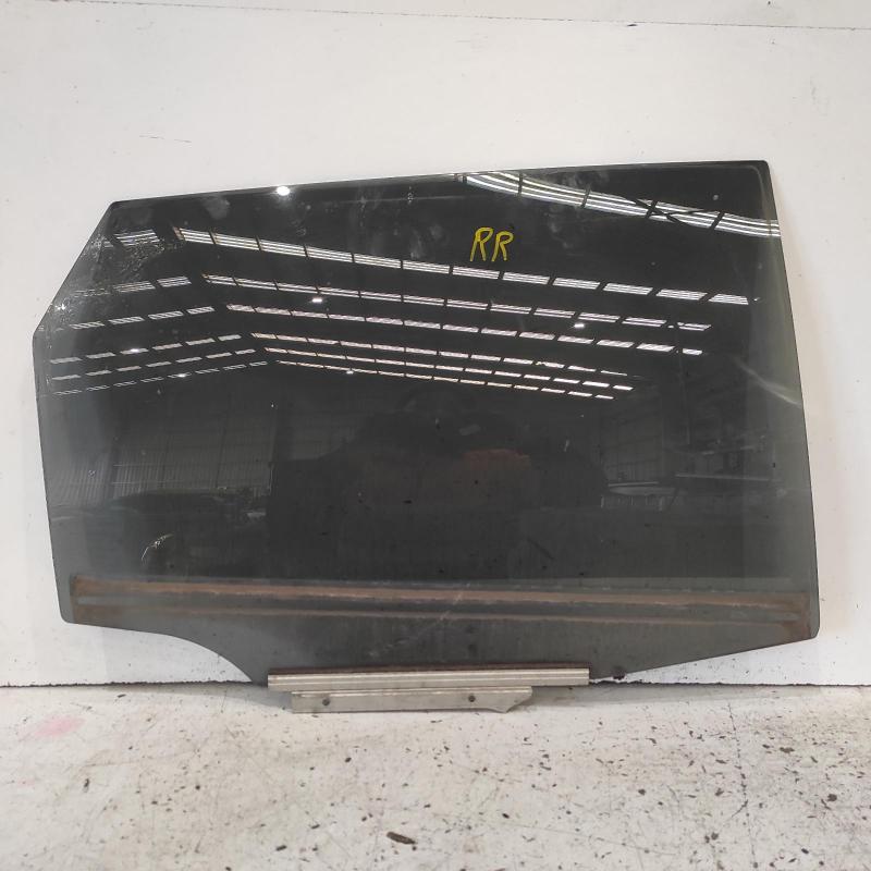 door window rear right