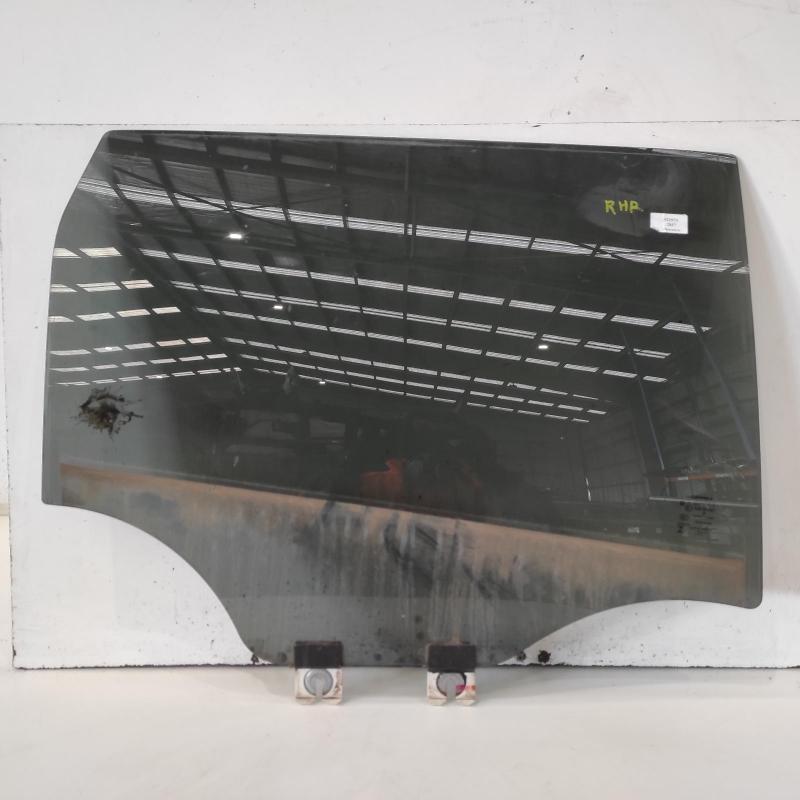 door window rear right