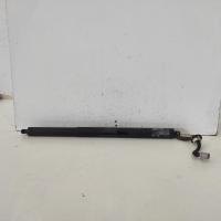 hatch strut